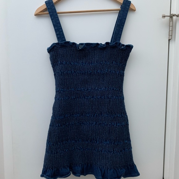NWOT UO Sofia Denim Smocked Mini Dress - Picture 4 of 5